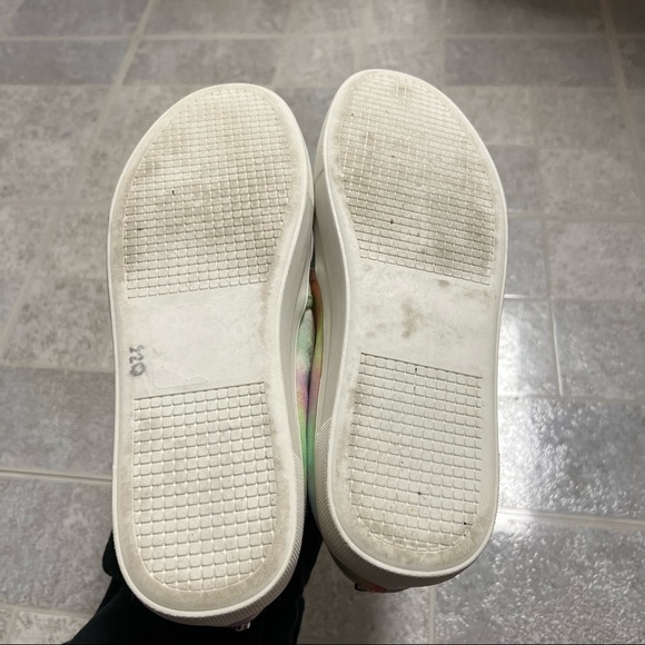 NWD Steve Madden Toshe Rainbow Tie Dye Slip On Sneakers - Picture 6 of 6